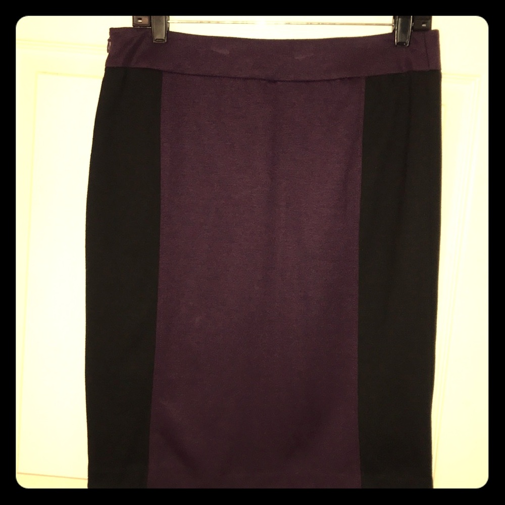 Black and purple stretch skirt